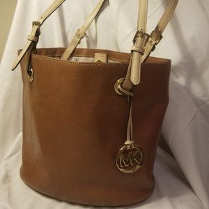 Michael Kors Large Leather hand bag
